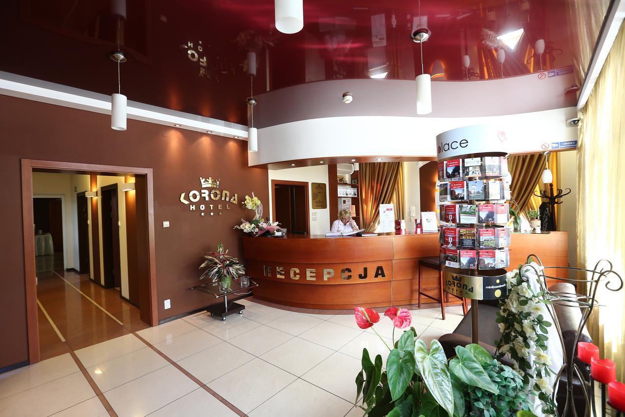 Hotel Korona Ciechanów Exteriör bild