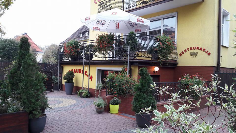 Hotel Korona Ciechanów Exteriör bild